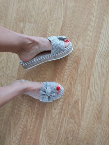 Customer photo review of Women Casual Daily Comfy Bowknot Slip On Sandals