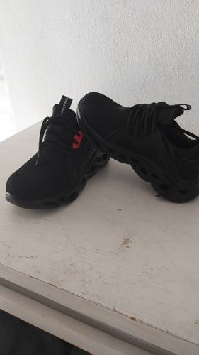 Customer photo review of SOLID Sneakers "Predator" Steel Toecap Reinforced Work Safety Shoes -Green-