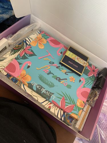 Customer photo review of Summer Gift Box