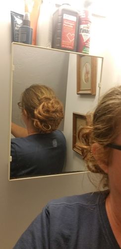 Customer photo review of Top Knot Ponytail Holder