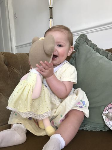 Customer photo review of Personalized Leyadoll (Yellow) with Gift Bag