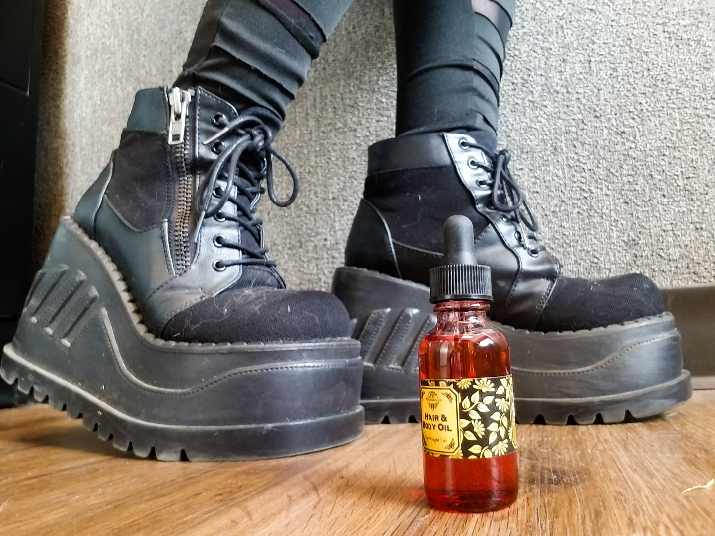 Customer photo review of Hair and Body Oil
