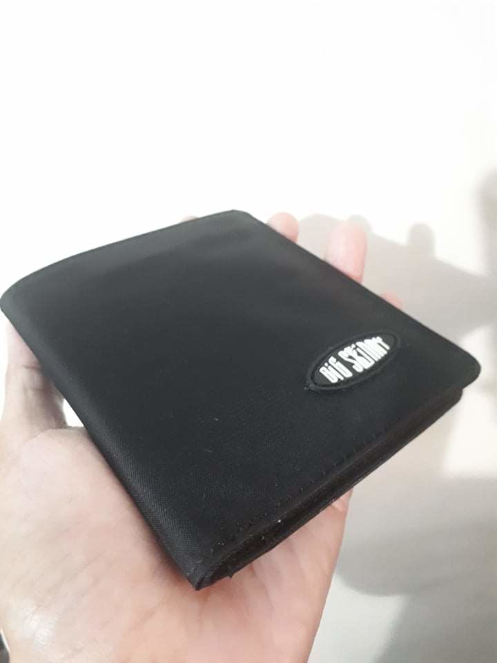 Customer photo review of Metro Black