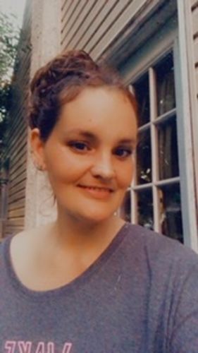 Customer photo review of JuvaBun Messy Bun