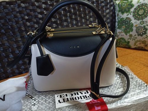 Customer photo review of Leniency Handbag