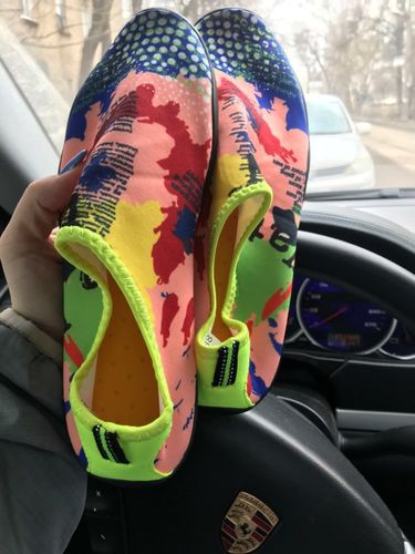 Customer photo review of Best Beach Shoes for Summer