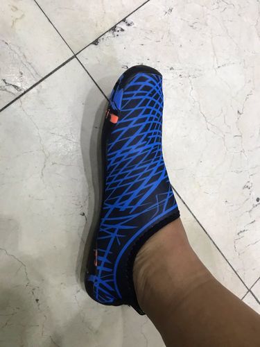 Customer photo review of Best Beach Shoes for Summer