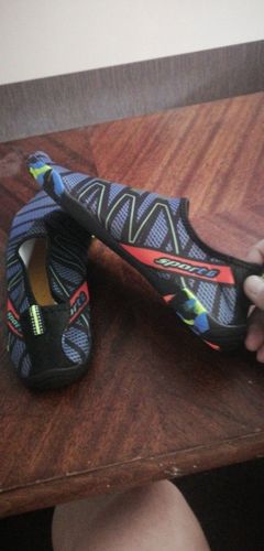 Customer photo review of Best Beach Shoes for Summer