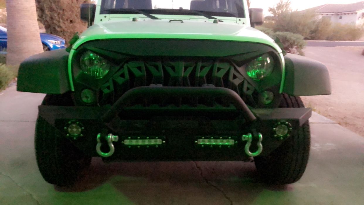Customer photo review of Shark Grille - Matte Black (07-18 Wrangler JK )