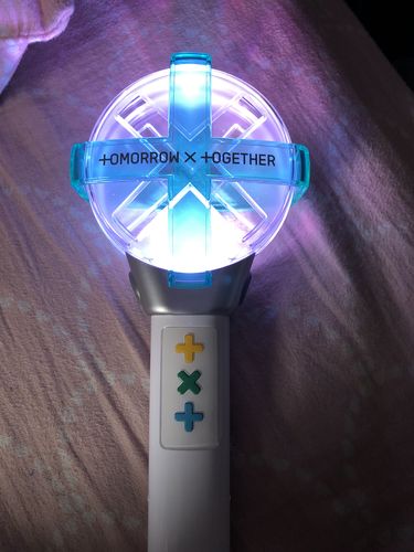 Customer photo review of Official Tomorrow x Together (TXT) Lightstick