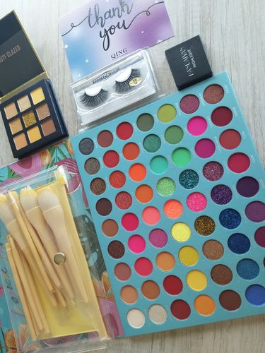 Customer photo review of Tropical Paradise Palette