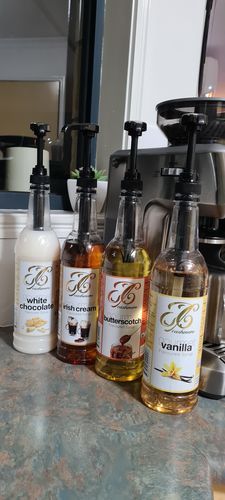 Customer photo review of Vanilla Coffee Syrup