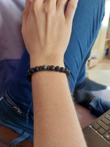 Customer photo review of Vulkanstein Armband