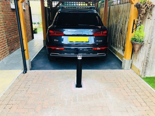 Customer photo review of LA-114 Lift Assist Telescopic Bollard
