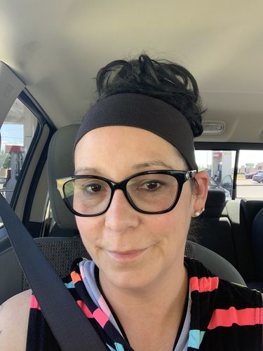 Customer photo review of JuvaBun Messy Bun