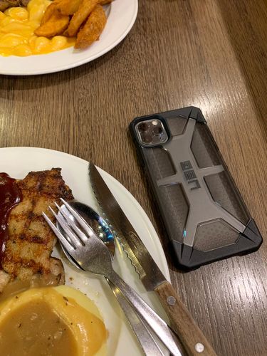 Customer photo review of iPhone 11 Pro Max Case UAG Plasma