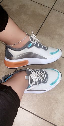 Customer photo review of Simplicity anklet