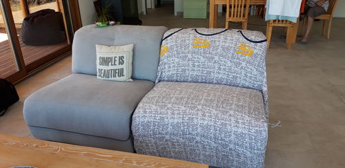 Customer photo review of Smiley - Housses Extensibles de Fauteuil et Canapé - La Maison des Housses