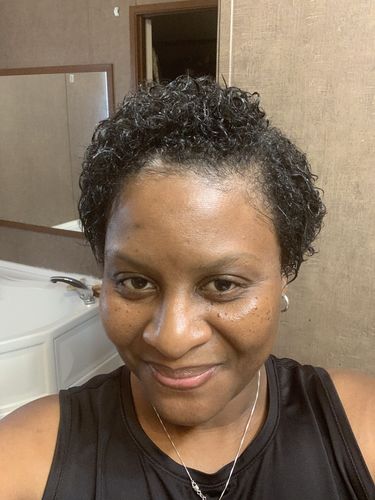 Customer photo review of Curly Hair Wash and Go System with Organic Hemp Seed Oil for Hair Growth with Watermelon Fragrance (Step 1 - 4)