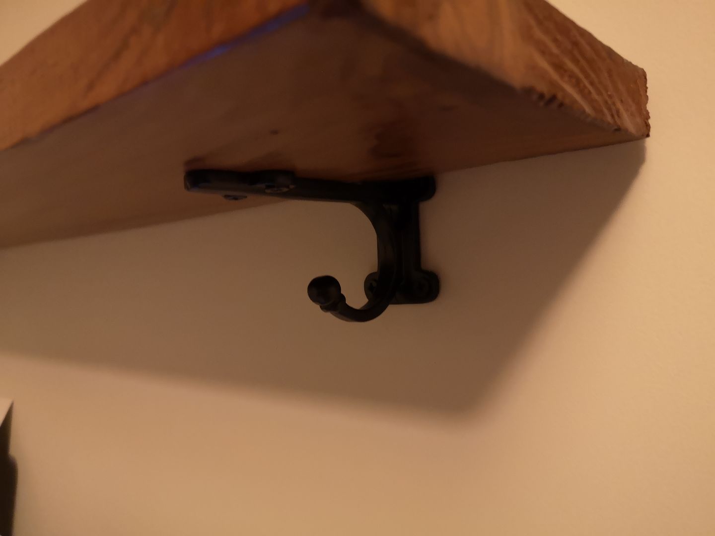 Customer photo review of 4 Inch Chiltern Cast Iron Shelf Bracket