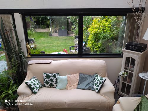 Customer photo review of Beige - Housses Extensibles de Fauteuil et Canapé - La Maison des Housses