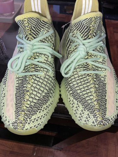 Customer photo review of Yeezy Boost 350 V2 “Yeezreel” Non-Reflective