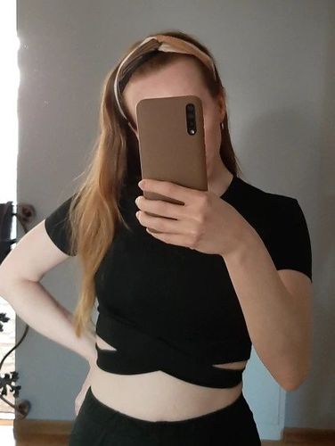 Customer photo review of Elevate Seamless Crop Top