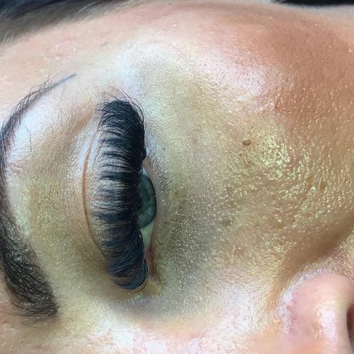 Customer photo review of 0.05 Easy Smart Fan Russian Volume Cashmere Lashes (16 lines)
