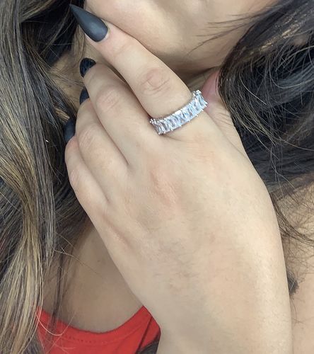 Customer photo review of Mia band