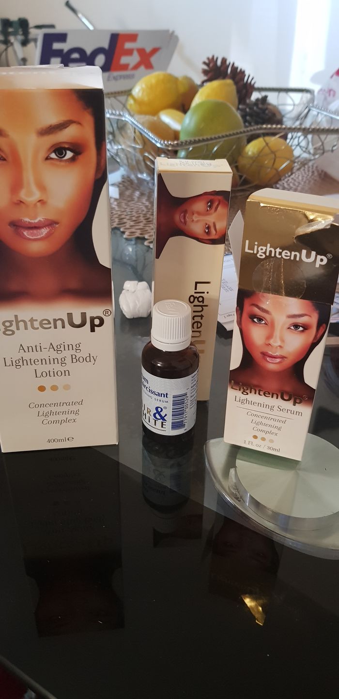 Customer photo review of Omic LightenUp Anti-Aging Lightening Body Lotion - 400ml