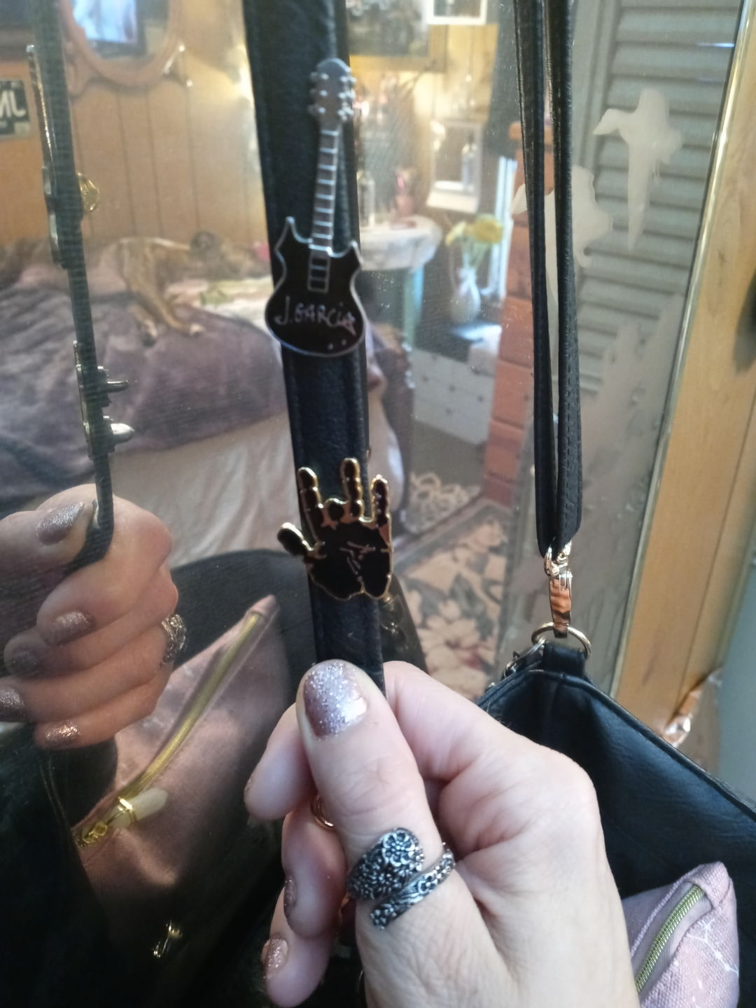 Customer photo review of Jerry Hand Pin