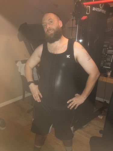 Customer photo review of Men's Zipper Heat Trapping Sweat Vest