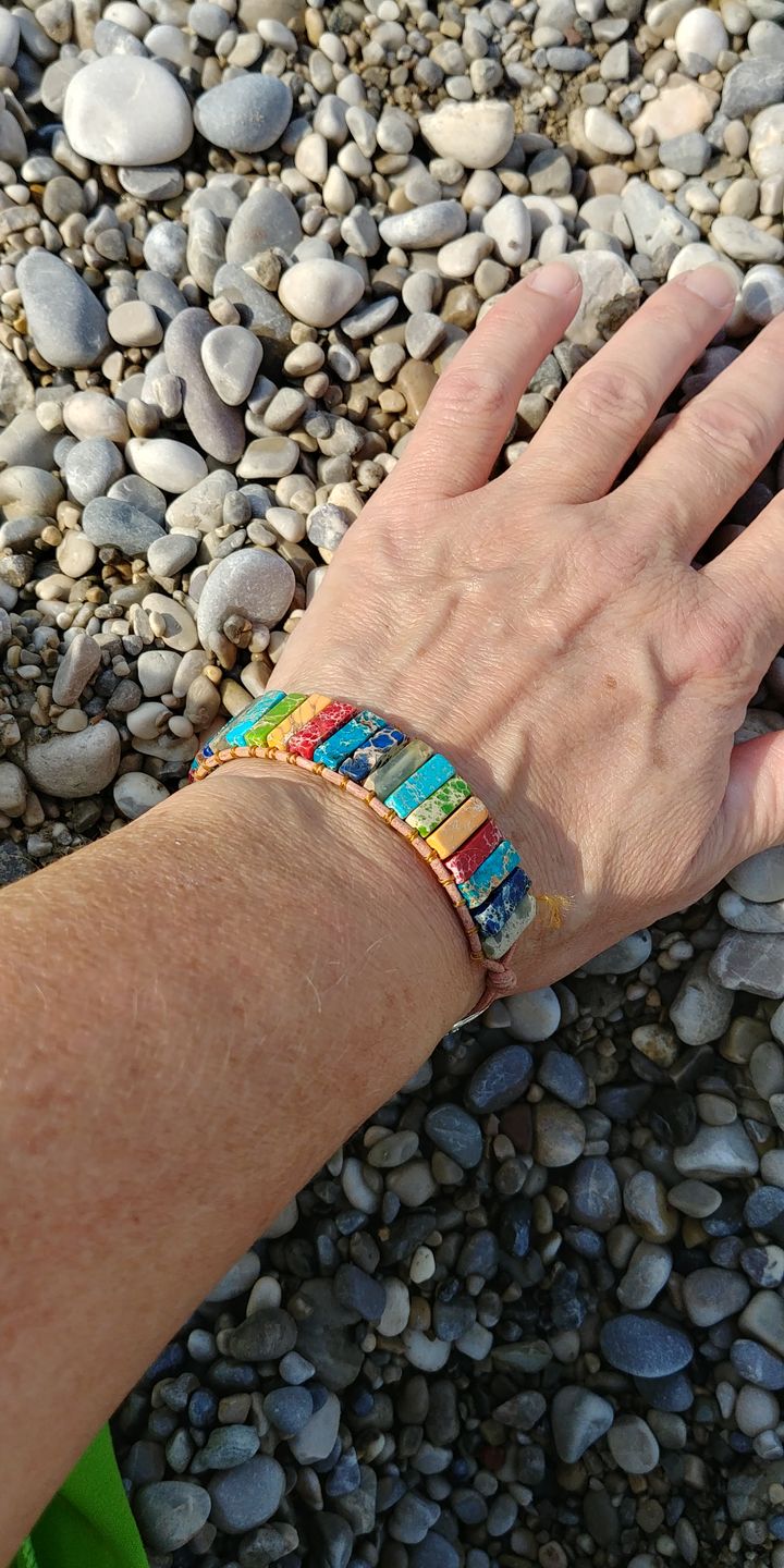 Customer photo review of JASPIS Buntes CHAKRA Armband