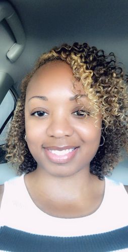 Customer photo review of Curly Hair Wash and Go System with Organic Castor Oil for Strengthening Hair with  Vanilla Berry Fragrance (Step 1 - 4)