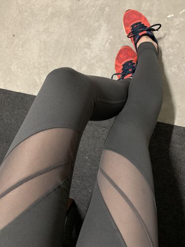 Customer photo review of LIMITLESS TIGHTS