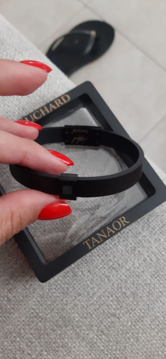 Customer photo review of ALL BLACK