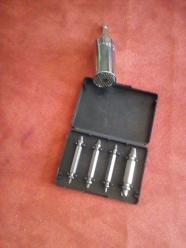 Customer photo review of Domom® Extracteur de Vis Endommagées