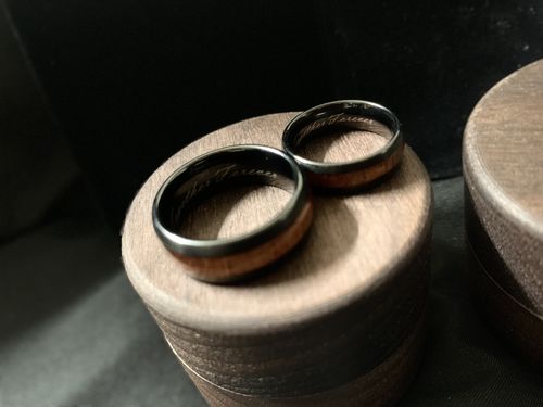 Customer photo review of Black Tungsten Natural Hawaiian Koa Wood Inlaid Mens Wedding Ring Barrel Shape 8mm/6mm Set