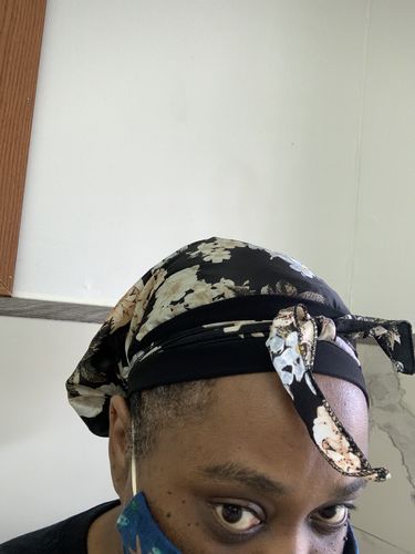 Customer photo review of Locs & Natural Hair Satin Bonnets