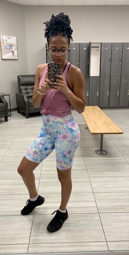 Customer photo review of Pocket Biker Shorts - White Floral