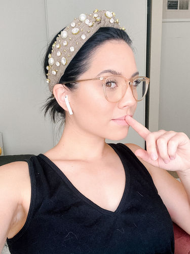 Customer photo review of HICKORY TWEED OVERSIZED PEARL AND CRYSTAL HEADBAND