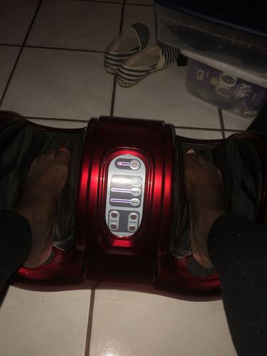 Customer photo review of MedicPure Therapeutic Shiatsu Premium Foot Massage