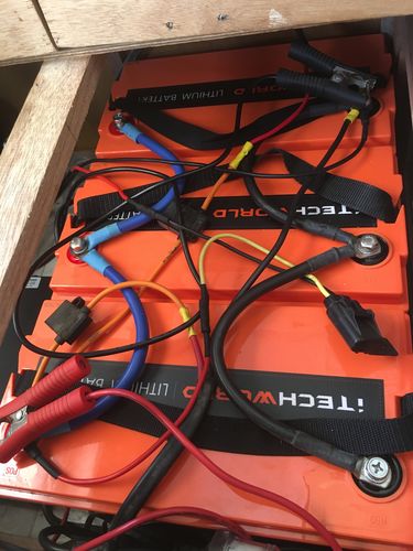 Customer photo review of iTECH120X 12V 120Ah Lithium Ion Battery LiFePO4 Deep Cycle Camping RV Solar