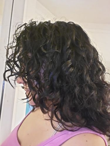 Customer photo review of Curly Hair Wash and Go System with Organic Jojoba Oil for Moisturizing Hair with Lavender Fragrance (Step 1 - 4)