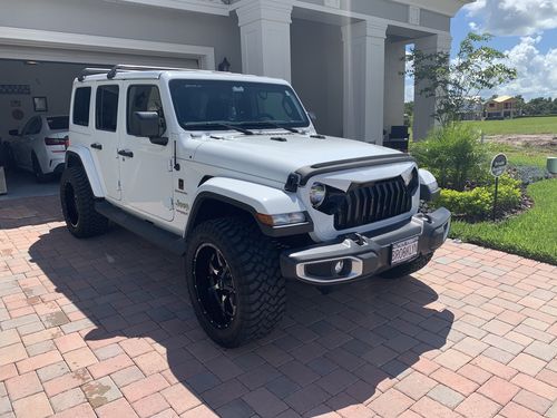 Customer photo review of Gladiator Vader Grille w/ Mesh - Black & White (18-19 Wrangler JL)