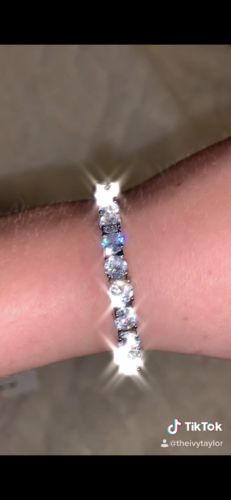 Customer photo review of Tennis bracelet