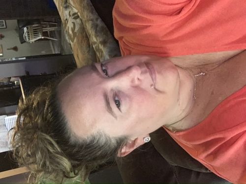 Customer photo review of JuvaBun Messy Bun