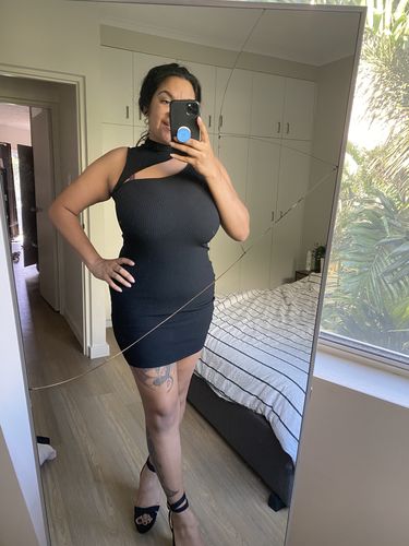 Customer photo review of KALI Cut Out Dress | BLACK