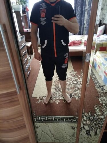 Customer photo review of Fashion Mens Tracksuit