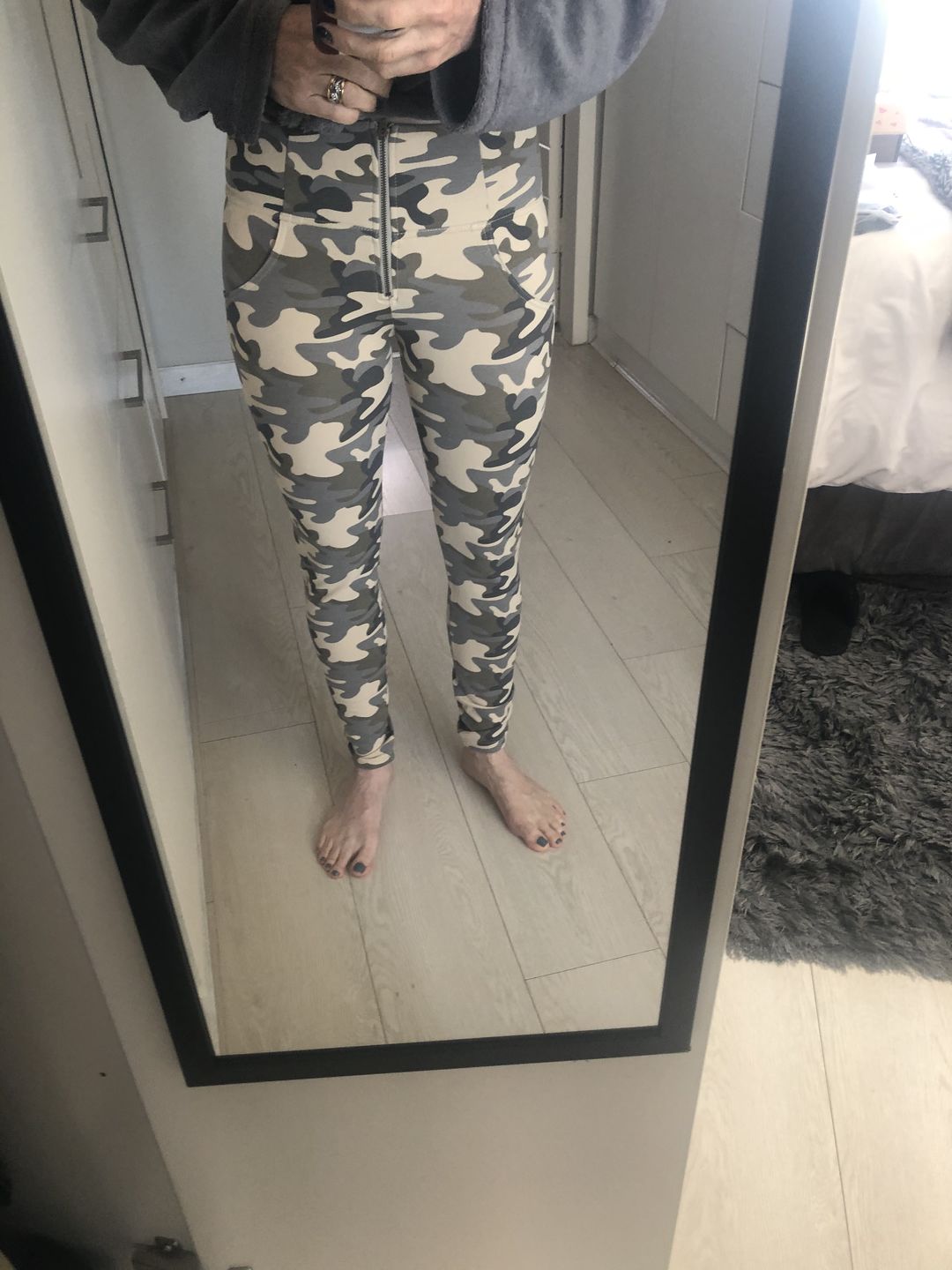 Customer photo review of High waist Butt lifting Jeggings - Black